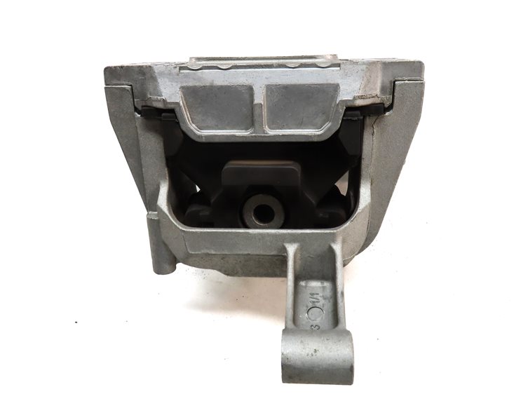 Thumbnail 6: 2018 AUDI Q3 (8U) 2.0L TURBO (CCTA) RIGHT PASSENGER ENGINE MOTOR MOUNT BRACKET