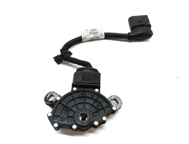 Thumbnail 5: 2018 AUDI Q3 (8U) 2.0L TURBO (CCTA) AUTOMATIC TRANSMISSION NEUTRAL SAFETY SWITCH
