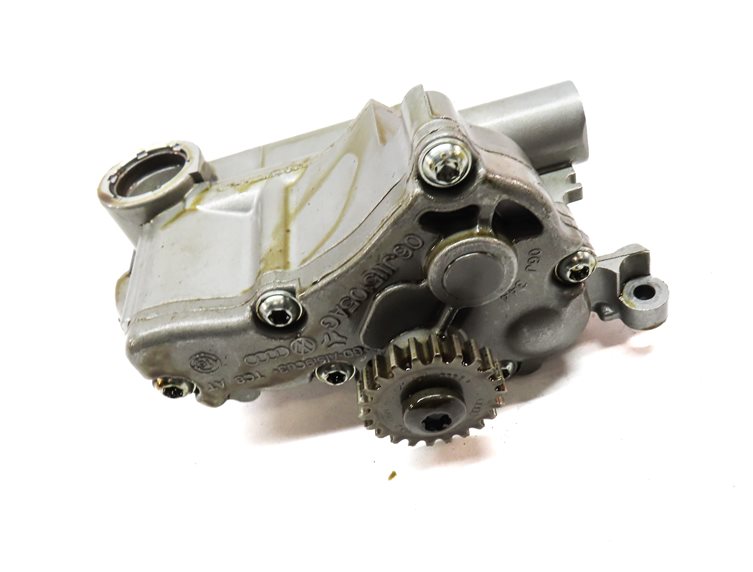 Thumbnail 3: 2018 AUDI Q3 (8U) 2.0L TURBO (CCTA) ENGINE MOTOR OIL FLUID PUMP
