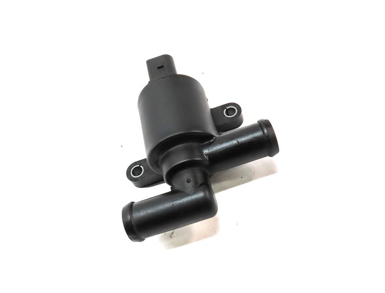 Thumbnail 3: 2018 AUDI Q3 (8U) 2.0L TURBO (CCTA) ENGINE WATER HEATER CONTROL VALVE
