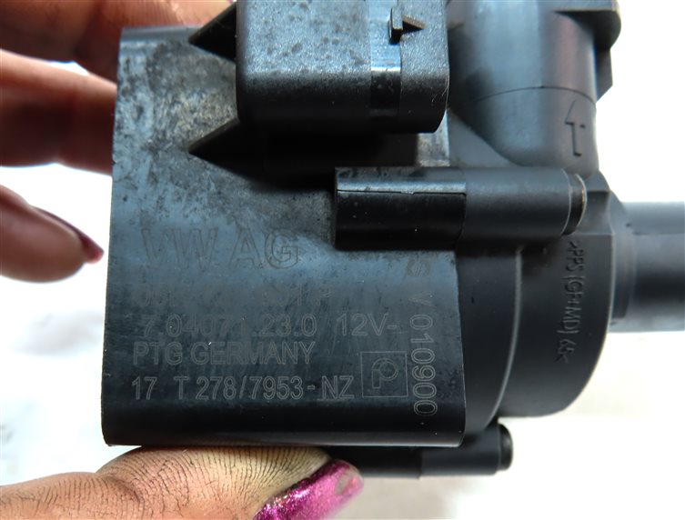 Thumbnail 6: 2018 AUDI Q3 (8U) 2.0L TURBO (CCTA) ENGINE AUXILIARY WATER COOLANT PUMP