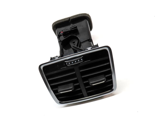 Thumbnail 3: 2018 AUDI Q3 (8U) REAR HEAT HEATER AIR AC HVAC VENT (BLACK)