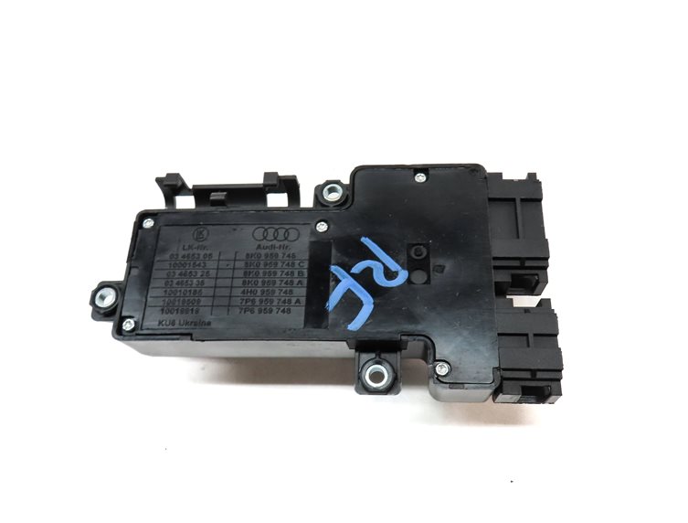 Thumbnail 5: 2018 AUDI Q3 (8U) FRONT RIGHT PASSENGER SEAT POSITION ADJUST SWITCH