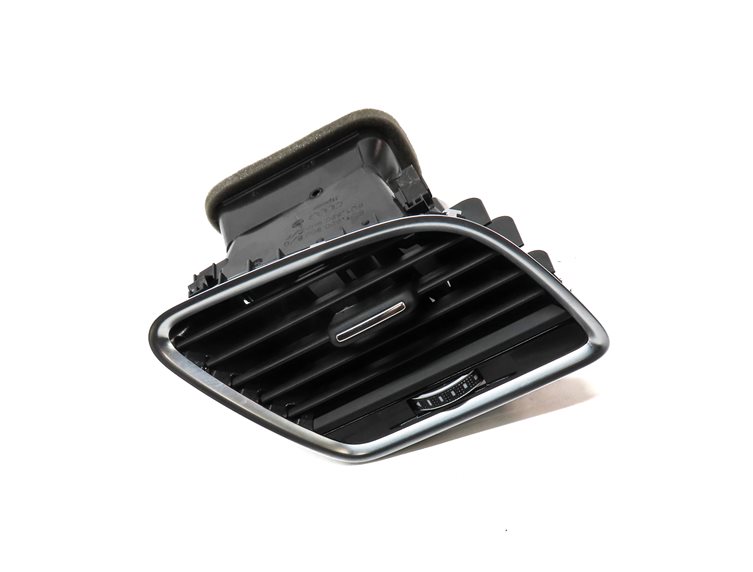 Thumbnail 3: 2018 AUDI Q3 (8U) FRONT RIGHT PASSENGER DASH HEAT AIR AC HVAC VENT (BLACK)