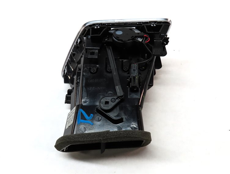 Thumbnail 5: 2018 AUDI Q3 (8U) FRONT RIGHT PASSENGER DASH HEAT AIR AC HVAC VENT (BLACK)