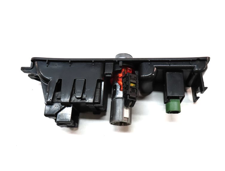Thumbnail 5: 2018 AUDI Q3 (8U) ELECTRONIC EMERGENCY PARK PARKING BRAKE 12V OUTLET PANEL