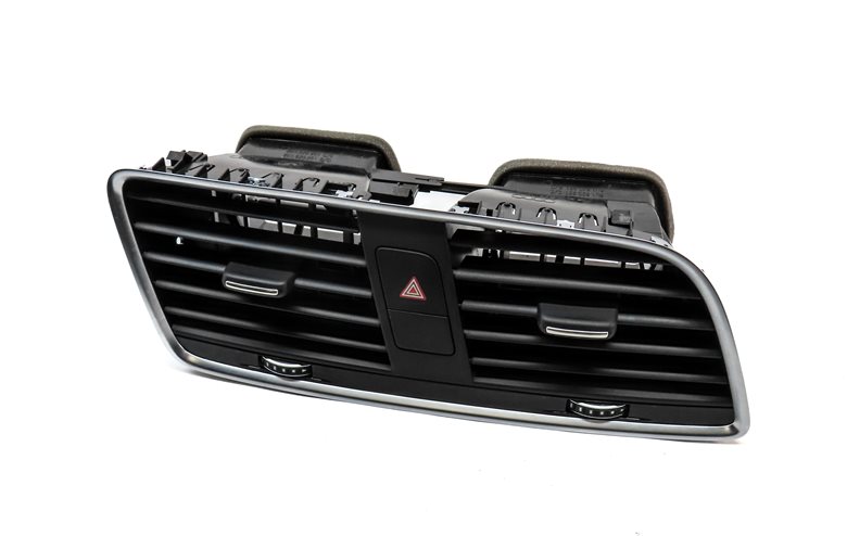 Thumbnail 1: 2018 AUDI Q3 (8U) FRONT CENTER DASH HEAT AIR AC HVAC DUAL VENT (BLACK)