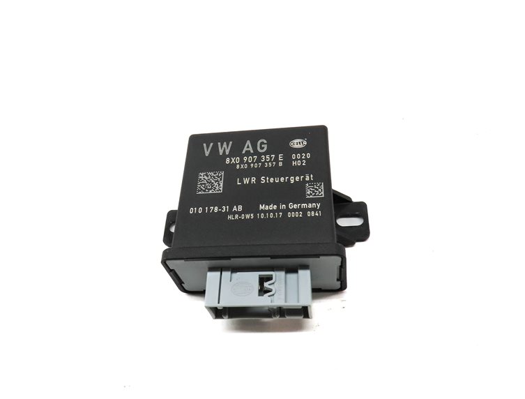 Thumbnail 2: 2018 AUDI Q3 (8U) HEADLIGHT HEAD LIGHT LAMP RANGE CONTROL MODULE