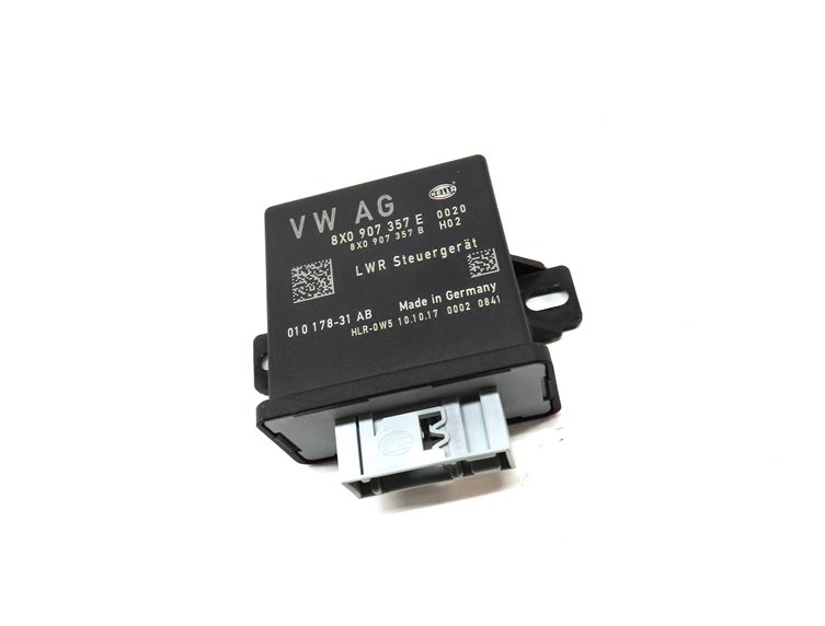 Thumbnail 3: 2018 AUDI Q3 (8U) HEADLIGHT HEAD LIGHT LAMP RANGE CONTROL MODULE