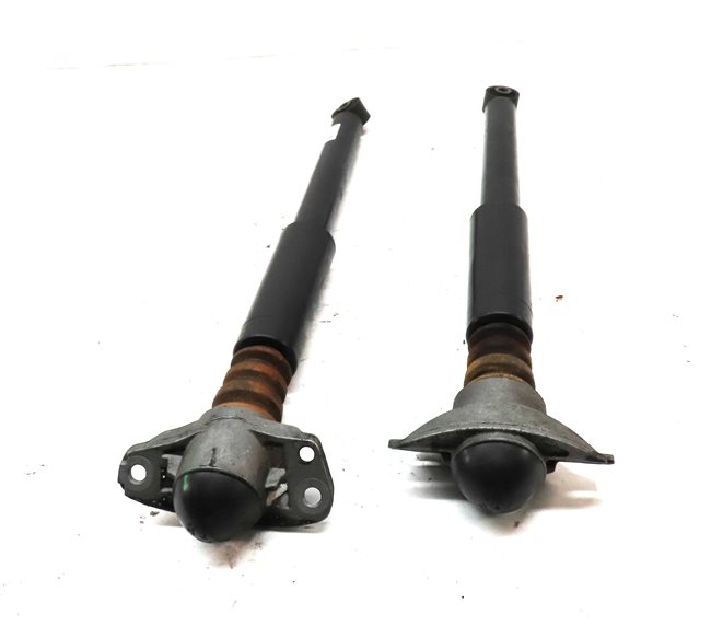 Thumbnail 4: 2018 AUDI Q3 (8U) REAR LEFT DRIVER & RIGHT PASSENGER STANDARD SHOCK STRUT SET/2