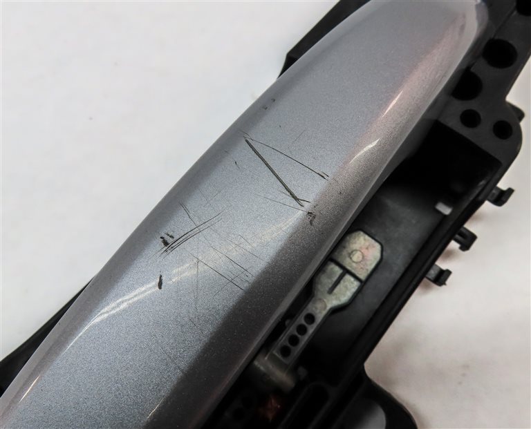 Thumbnail 6: 2015-2018 AUDI Q3 (8U) RIGHT FRONT PASSENGER DOOR HANDLE (SILVER)