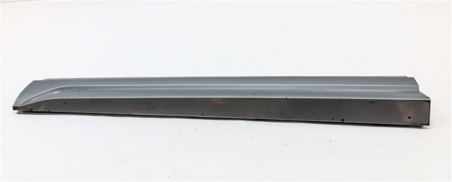 Thumbnail 4: 16-18 AUDI Q3 8U FRONT LEFT DRIVER LOWER DOOR TRIM MOULDING (SILVER)