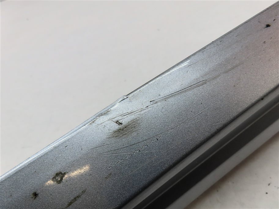 Thumbnail 9: 16-18 AUDI Q3 8U FRONT LEFT DRIVER LOWER DOOR TRIM MOULDING (SILVER)