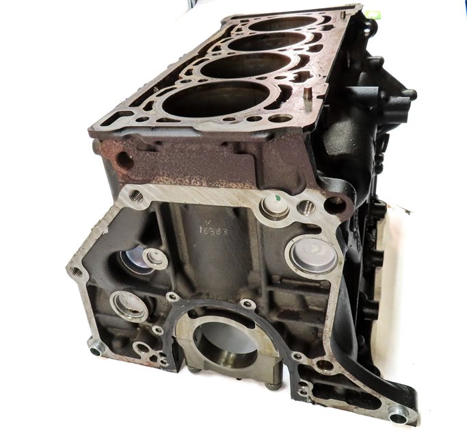 Thumbnail 6: 2014-2018 AUDI Q3 (8U) VW CC EOS TIGUAN 2.0L TURBO ENGINE CYLINDER BLOCK BARE