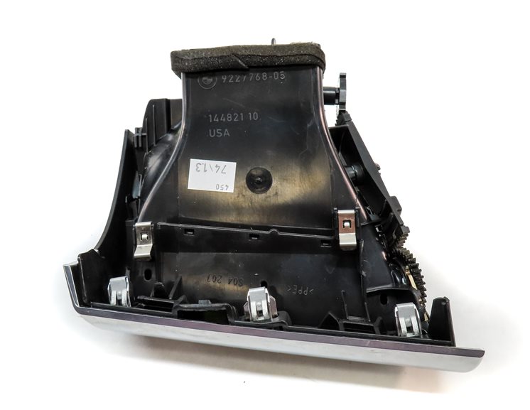 Thumbnail 4: 2013 BMW X5 (E70) FRONT RIGHT PASSENGER OUTER DASH HEAT AC AIR VENT (BLACK)