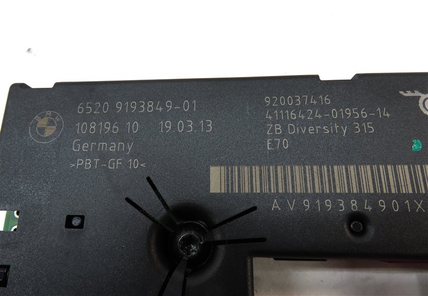 Thumbnail 4: 2013 BMW X5 (E70) RADIO STEREO ANTENNA DIVERSITY AMPLIFIER AMP