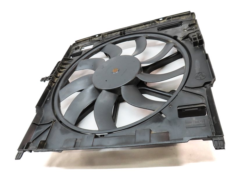 Thumbnail 2: 2009-2014 BMW X5 X6 (E70 E71) 3.0L N55 TURBO / 3.0L DIESEL COOLING FAN 850 WATT