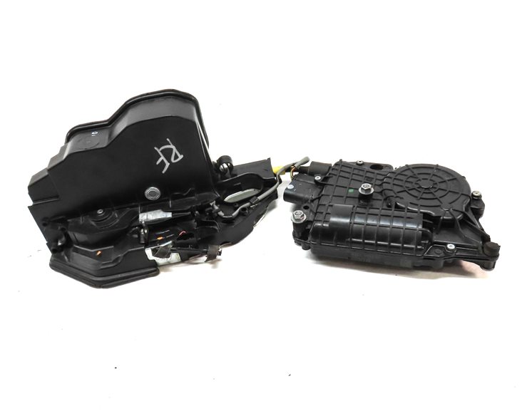 Thumbnail 2: 08-14 BMW X5 X6 (E70 E71 E72) FRONT RIGHT PASSENGER SOFT CLOSE DOOR LOCK LATCH