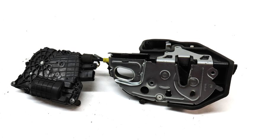 Thumbnail 4: 08-14 BMW X5 X6 (E70 E71 E72) FRONT RIGHT PASSENGER SOFT CLOSE DOOR LOCK LATCH
