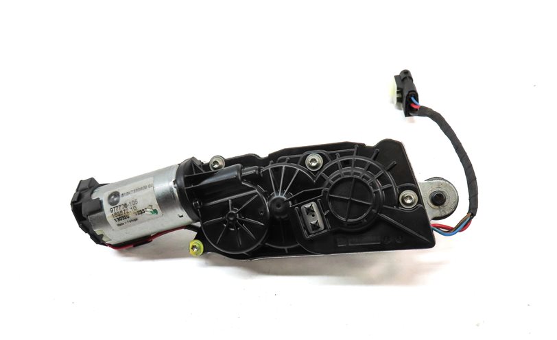 Thumbnail 3: 2013 BMW X5 (E70) REAR TRUNK TAILGATE LIFTGATE HATCH STRIKER PLATE w/ ACTUATOR