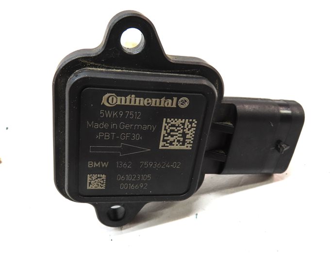 Thumbnail 5: 10-18 BMW 335i 535i X5 X6 (E83 E87 E90 F10 F15) 3.0L ENGINE MASS AIR FLOW SENSOR