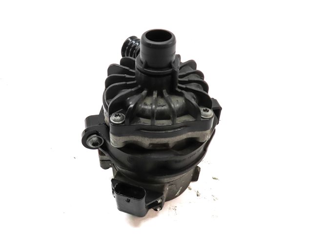 Thumbnail 4: 12 BMW X6 M X6M ///M (E71) 4.4L (S63) ENGINE RIGHT PASSENGER WATER COOLANT PUMP