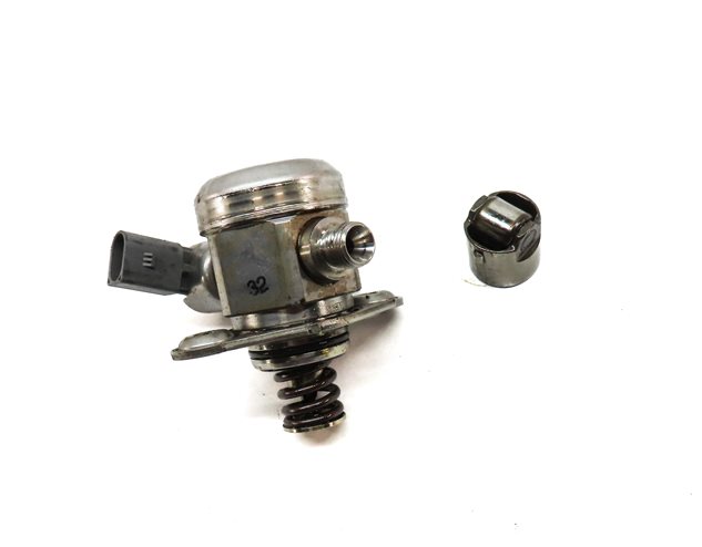 Thumbnail 2: 08-14 BMW 550i 650i 750i X5 X6 (F01 F10 E70 E71) 4.4L N63 - MECHANICAL FUEL PUMP