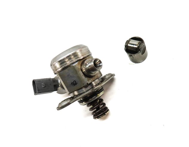 Thumbnail 3: 08-14 BMW 550i 650i 750i X5 X6 (F01 F10 E70 E71) 4.4L N63 - MECHANICAL FUEL PUMP