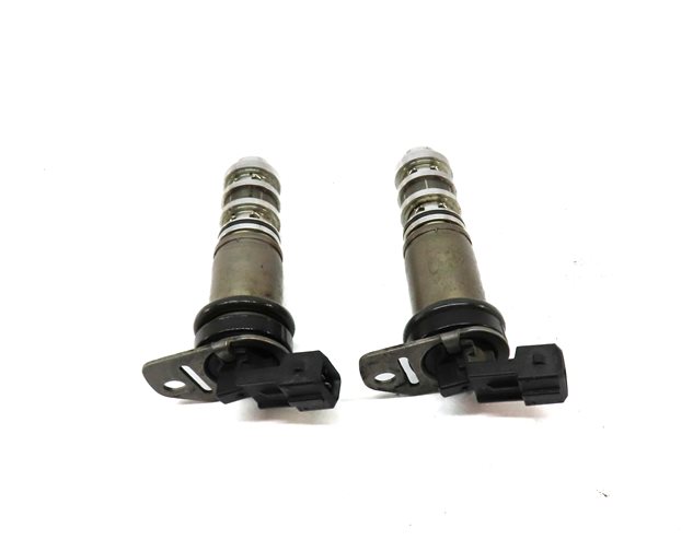 Thumbnail 2: 12 BMW X6 M X6M E71 4.4L (S63) ENGINE VARIABLE VALVE VVT TIMING SOLENOID SET/2