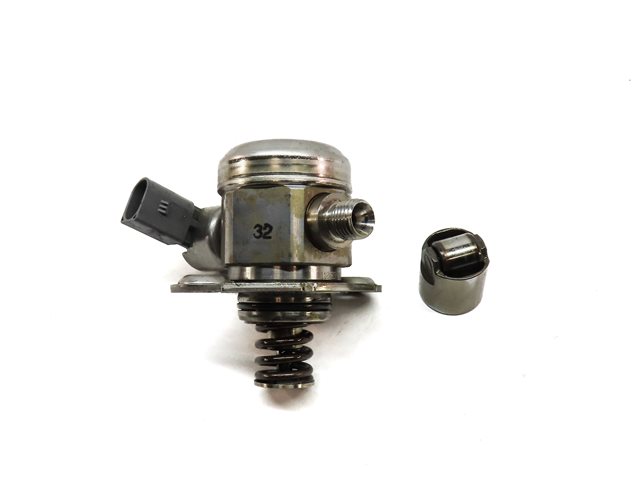 Thumbnail 2: 08-14 BMW 550i 650i 750i X5 X6 (F01 F10 E70 E71) 4.4L N63 - MECHANICAL FUEL PUMP