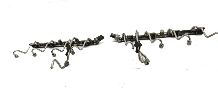 Thumbnail 2: 12 BMW X6 M X6M ///M (E71) 4.4L S63 LEFT & RIGHT FUEL RAIL SET w/LINES & SENSORS