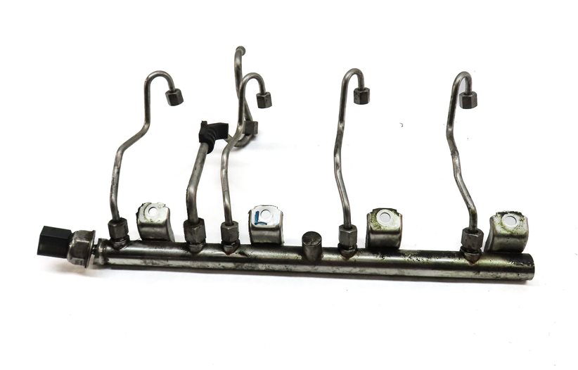 Thumbnail 9: 12 BMW X6 M X6M ///M (E71) 4.4L S63 LEFT & RIGHT FUEL RAIL SET w/LINES & SENSORS
