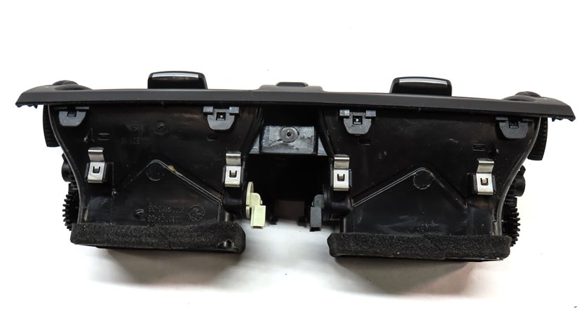 Thumbnail 6: 2012 BMW X6 M X6M ///M (E71) FRONT CENTER DASH HEAT AIR AC VENT w/HAZARD (BLACK)