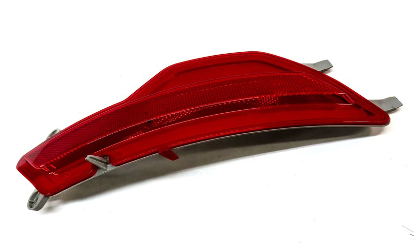 Thumbnail 3: 2012 BMW X6 M X6M ///M (E71) REAR RIGHT PASSENGER LOWER BUMPER CORNER REFLECTOR