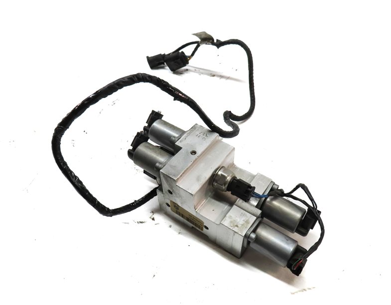 12 BMW X6 M X6M ///M (E71) DYNAMIC DRIVE ACTIVE SUSPENSION HYDRAULIC VALVE BLOCK