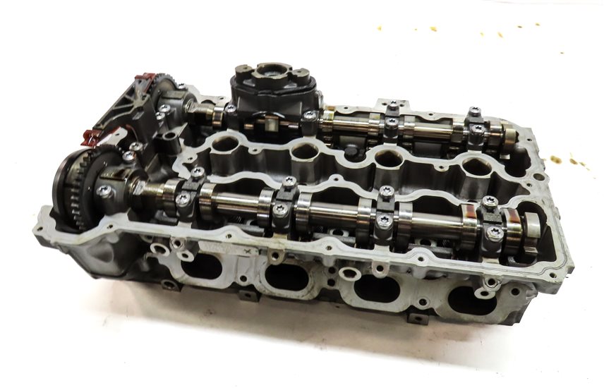 10-13 BMW X5M X6M ///M E70 E71 4.4L TURBO S63 ENGINE LEFT CYLINDER HEAD ASSEMBLY