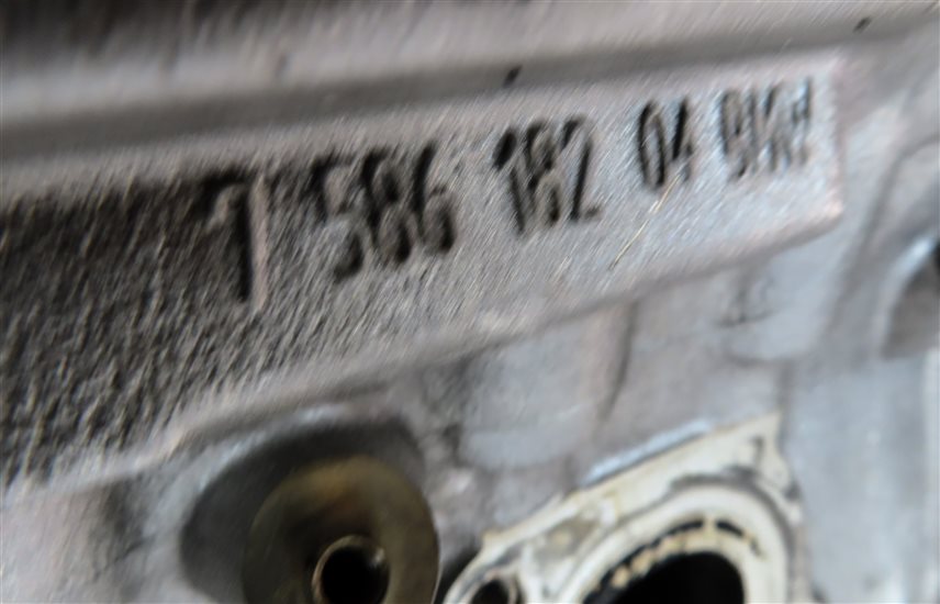 Thumbnail 10: 10-13 BMW X5M X6M ///M E70 E71 4.4L TURBO S63 ENGINE LEFT CYLINDER HEAD ASSEMBLY
