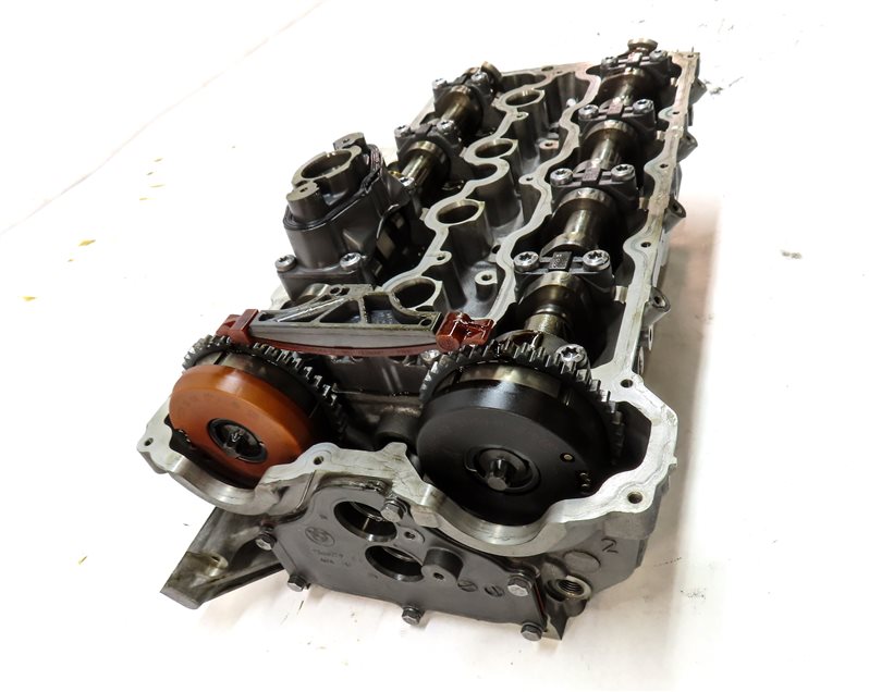 Thumbnail 5: 10-13 BMW X5M X6M ///M E70 E71 4.4L TURBO S63 ENGINE LEFT CYLINDER HEAD ASSEMBLY