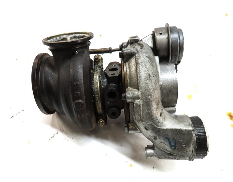 Thumbnail 4: 2010-2014 BMW X5M X6M ///M (E70 E71) 4.4L S63 V8 ENGINE - RIGHT TURBOCHARGER