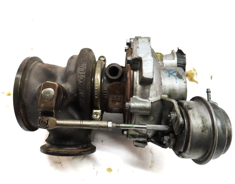 Thumbnail 7: 2010-2014 BMW X5M X6M ///M (E70 E71) 4.4L S63 V8 ENGINE - RIGHT TURBOCHARGER