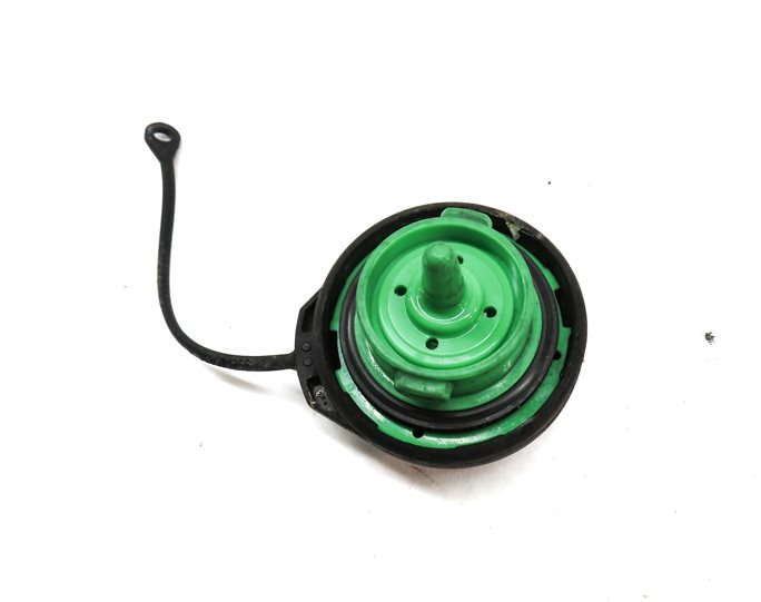 Thumbnail 4: 2014 AUDI SQ5 (B8 8R) 3.0L SUPER (CTUD) ENGINE FUEL GAS FILL CAP w/ DONGLE