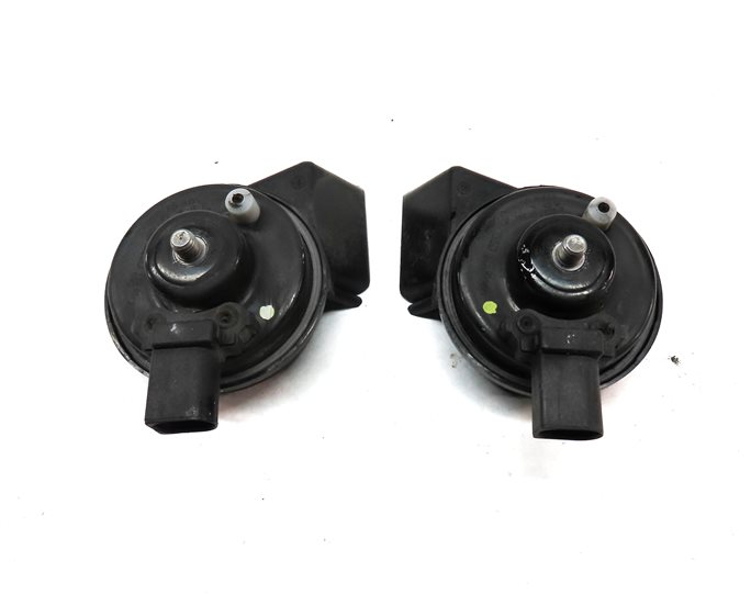 Thumbnail 4: 2008-2017 AUDI A4 A5 S4 S5 Q5 (B8 8K 8R 8T) HIGH & LOW TONE SAFETY HORN SET