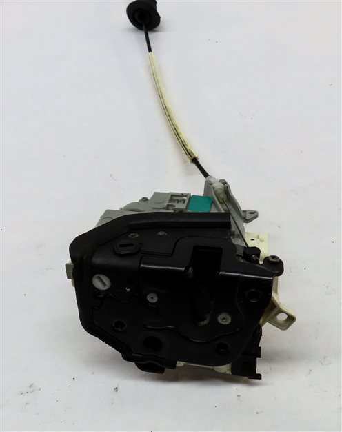Thumbnail 4: 10-23 VW PORSCHE AUDI A3 A4 A8 S3 S4 Q5 MACAN PANAMERA REAR LEFT DOOR LATCH