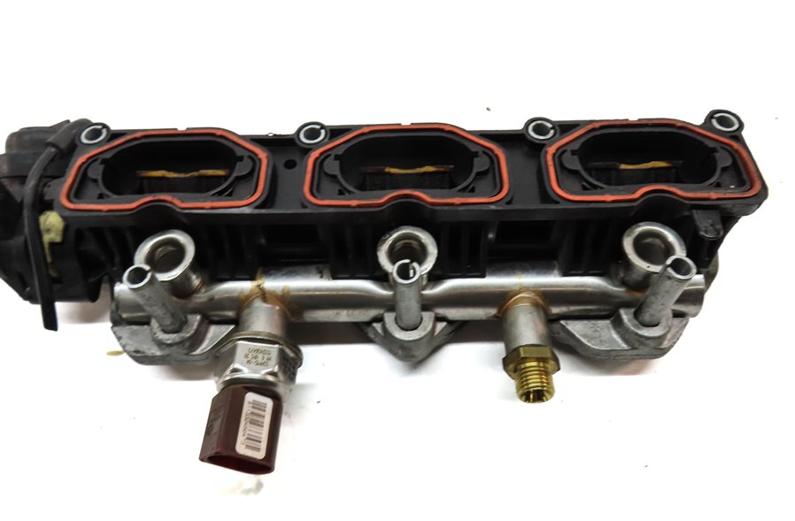 Thumbnail 6: 12-17 AUDI A6 A7 Q5 S5 SQ5 - 3.0L SUPERCHARGED - LEFT INTAKE MANIFOLD DIFFUSER
