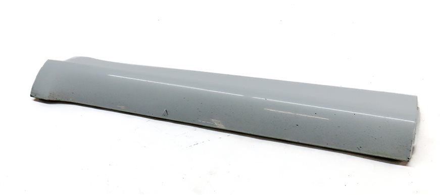 2014 AUDI SQ5 (B8 8R) REAR RIGHT LOWER EXTERIOR DOOR MOULDING TRIM (WHITE)