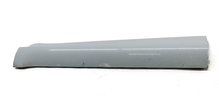 Thumbnail 2: 2014 AUDI SQ5 (B8 8R) REAR RIGHT LOWER EXTERIOR DOOR MOULDING TRIM (WHITE)