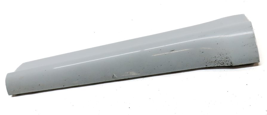 Thumbnail 3: 2014 AUDI SQ5 (B8 8R) REAR LEFT LOWER EXTERIOR DOOR MOULDING TRIM (WHITE)