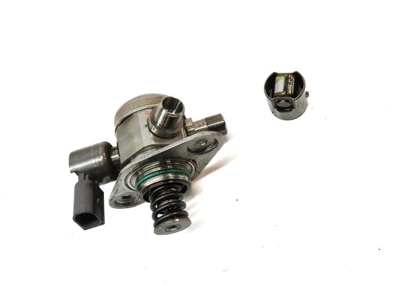 Thumbnail 3: 12-18 MERCEDES C E GLE GLK ML (W204 W207 W212 W166) M276 HIGH PRESSURE FUEL PUMP