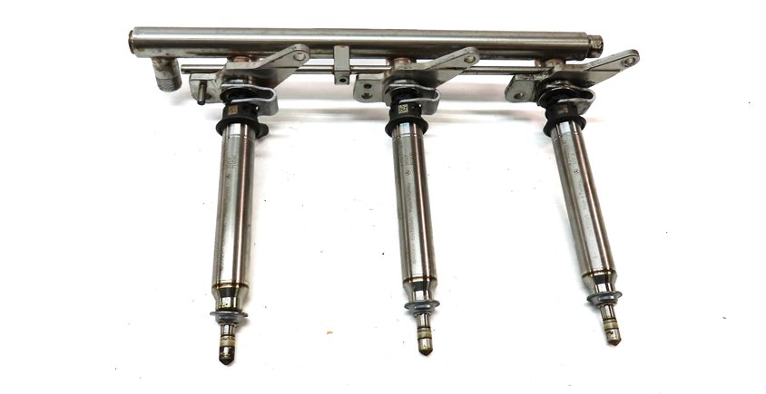 Thumbnail 6: 2016 MERCEDES E350 (W212) 3.5L (276.952) FUEL INJECTOR & RAILS SET/6