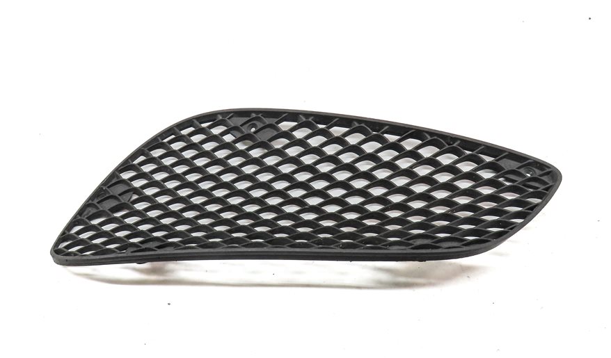 Thumbnail 4: 2014-2016 MERCEDES E-CLASS (W212) FRONT RIGHT PASSENGER LOWER BUMPER GRILLE TRIM